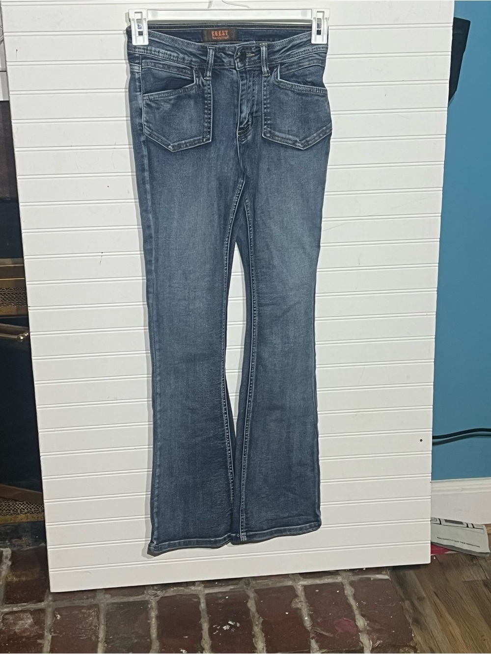 Vintage Y2K Crest Flare Jeans Front Patch Pockets Size 7